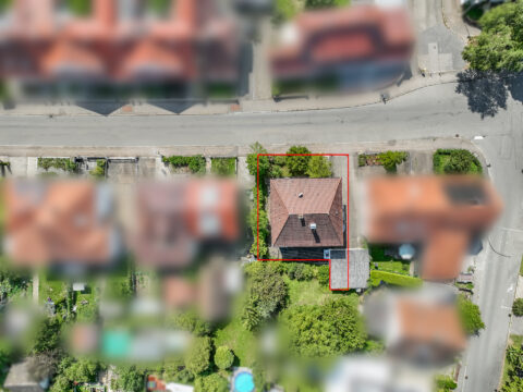 Zweifamilienhaus sanierungsbedürftig, in gefragter Wohnlage von Sindelfingen