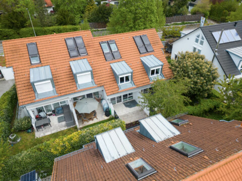 Gepflegte Doppelhaushälfte mit Garage in Waldnähe in Oberaichen