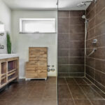 Design, Raum und Flexibilität – eine moderne Bauhausvilla mit Pool für alle Lebensphasen Design, Raum und Flexibilität – eine moderne Bauhausvilla mit Pool für alle Lebensphasen