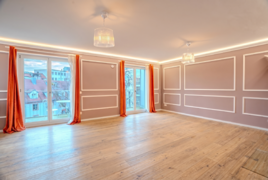 Luxuriöse 4-Zimmer Wohnung mit TG-Stellplatz und Aufzug direkt in die Wohnung im Zentrum vom München