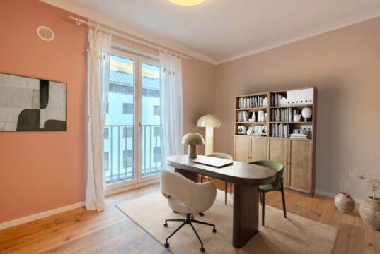 Luxuriöse 4-Zimmer Wohnung mit TG-Stellplatz und Aufzug direkt in die Wohnung im Zentrum vom München