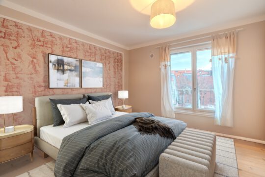 Luxuriöse 4-Zimmer Wohnung mit TG-Stellplatz und Aufzug direkt in die Wohnung im Zentrum vom München