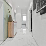 Renovierte 4,5 Zimmer Wohnung mit separatem Hauseingang und Stellplatz in Gärtringen