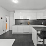 Renovierte 4,5 Zimmer Wohnung mit separatem Hauseingang und Stellplatz in Gärtringen