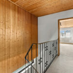 Freistehendes Einfamilienhaus mit Garten und Garage in familienfreundlicher Wohnlage von München