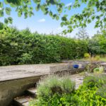 Charmantes Einfamilienhaus in Pöcking mit Pool, Doppelgarage und idyllischem Garten Charmantes Einfamilienhaus in Pöcking mit Pool, Doppelgarage und idyllischem Garten