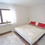 Helle 2,5-Zimmer Wohnung in Schorndorf mit großem Südwestbalkon und Garage Helle 2,5-Zimmer Wohnung in Schorndorf mit großem Südwestbalkon und Garage