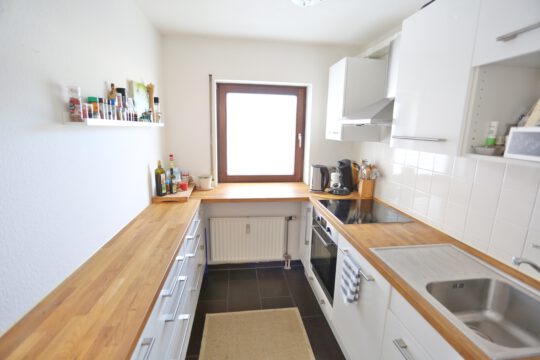 Helle 2,5-Zimmer Wohnung in Schorndorf mit großem Südwestbalkon und Garage Helle 2,5-Zimmer Wohnung in Schorndorf mit großem Südwestbalkon und Garage