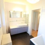 Großzügige und helle 5-Zimmer-Wohnung mit Balkon, Sauna und Hobbyraum in bester Lage von Degerloch