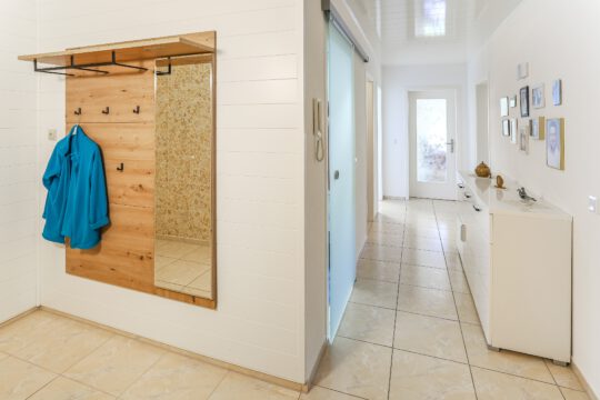 Großzügige 3,5 Zi.-Wohnung in Ortsrandlage mit sonnigem Balkon und Blick in Grüne Großzügige 3,5 Zi.-Wohnung in Ortsrandlage mit sonnigem Balkon und Blick in Grüne