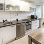 Großzügige 3,5 Zi.-Wohnung in Ortsrandlage mit sonnigem Balkon und Blick in Grüne Großzügige 3,5 Zi.-Wohnung in Ortsrandlage mit sonnigem Balkon und Blick in Grüne