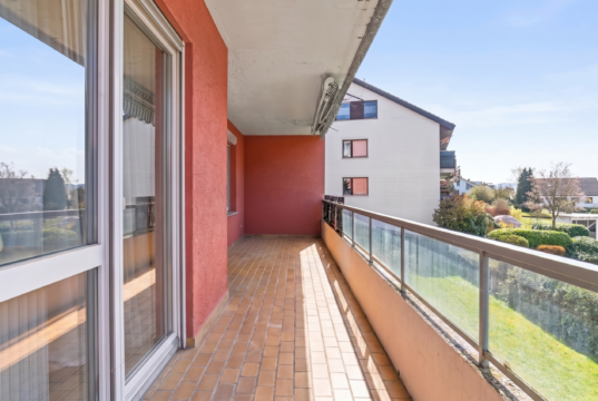 Wohnen in Seenähe am Bodensee helle gepflegte 3,5 Zimmer Wohnung mit Balkon Wohnen in Seenähe am Bodensee helle gepflegte 3,5 Zimmer Wohnung mit Balkon