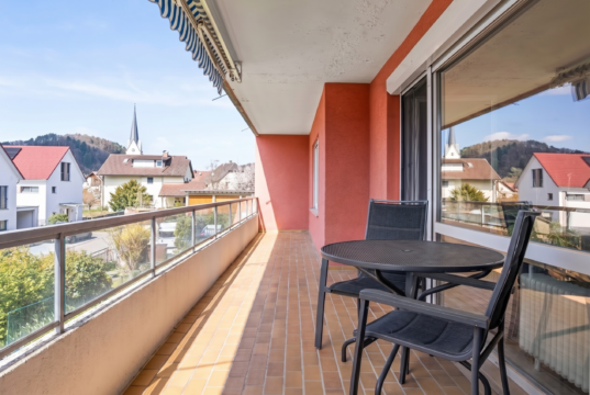 Wohnen in Seenähe am Bodensee helle gepflegte 3,5 Zimmer Wohnung mit Balkon Wohnen in Seenähe am Bodensee helle gepflegte 3,5 Zimmer Wohnung mit Balkon