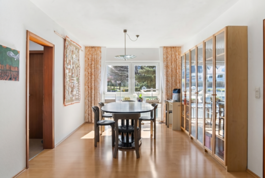 Wohnen in Seenähe am Bodensee helle gepflegte 3,5 Zimmer Wohnung mit Balkon Wohnen in Seenähe am Bodensee helle gepflegte 3,5 Zimmer Wohnung mit Balkon