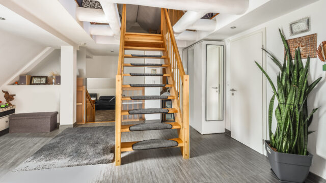 BIETERVERFAHREN! MFH für Investoren, Kapitalanleger oder Eigennutzer in Stutttgart-Wangen