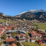 Naturnah wohnen mit Bergblick – Großzügige Wohnung mit Terrasse, Stellplatz und extra Gästezimmer