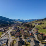 Naturnah wohnen mit Bergblick – Großzügige Wohnung mit Terrasse, Stellplatz und extra Gästezimmer