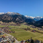 Naturnah wohnen mit Bergblick – Großzügige Wohnung mit Terrasse, Stellplatz und extra Gästezimmer