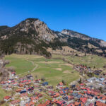 Naturnah wohnen mit Bergblick – Großzügige Wohnung mit Terrasse, Stellplatz und extra Gästezimmer