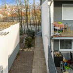 Solide Kapitalanlage: Vermietetes MFH mit 2 Garagen und Stellplatz in zentraler Lage