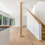 Bieterverfahren: Erstbezug! Exklusives und luxuriöses EFH mit ca. 1950 m² Grundstück in Gniebel