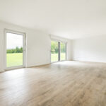 Bieterverfahren: Erstbezug! Exklusives und luxuriöses EFH mit ca. 1950 m² Grundstück in Gniebel