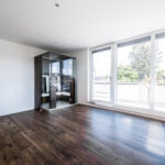 Design, Raum und Flexibilität – eine moderne Bauhausvilla mit Pool für alle Lebensphasen