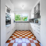 Großzügiges RMH mit Garten und Einzelgarage in Familienfreundlicher Lage von Krailling