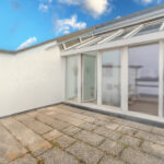 Eleganz auf zwei Ebenen – schöne Maisonette-Wohnung mit Dachterrasse, Loggia und TG-Stellplatz