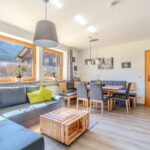 Charmante 2-Zimmer-Wohnung mit Stellplatz, Gartenblick und Bergpanorama