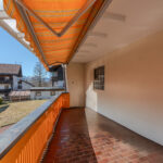 Naturnah wohnen mit Bergblick – Großzügige Wohnung mit Terrasse, Stellplatz und extra Gästezimmer Naturnah wohnen mit Bergblick – Großzügige Wohnung mit Terrasse, Stellplatz und extra Gästezimmer