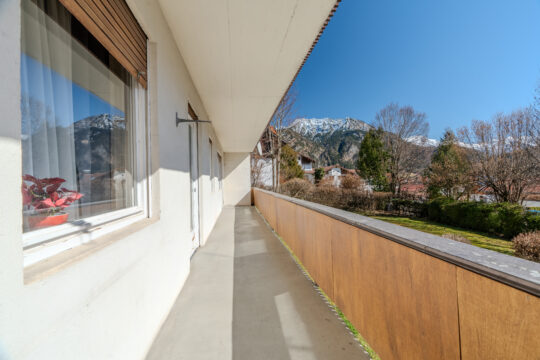 Naturnah wohnen mit Bergblick – Großzügige Wohnung mit Terrasse, Stellplatz und extra Gästezimmer