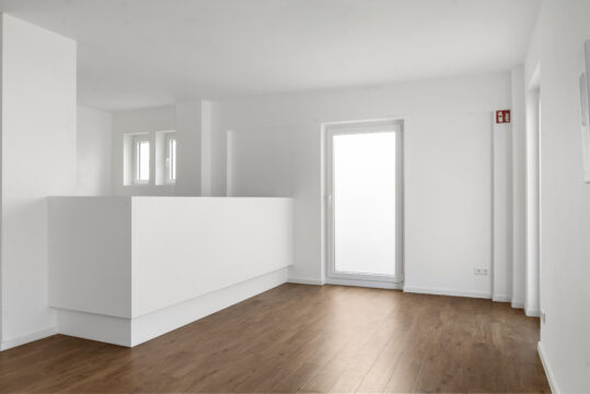 Renditestarkes Wohn- und Geschäftshaus in S-Zuffenhausen mit langfristigen Mietverträgen