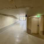 Erstbezug! Moderne Neubauwohnung auf zwei Etagen, mit Tiefgaragenstellplatz und eigenem Garten