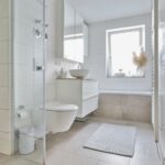Neuwertige und moderne 3,5 Zimmerwohnung mit Garten und Garagenstellplatz in Plieningen