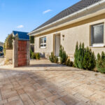 Freistehendes, neuwertiges EFH mit großer Garage, zwei Terrassen und Garten in Allmersbach
