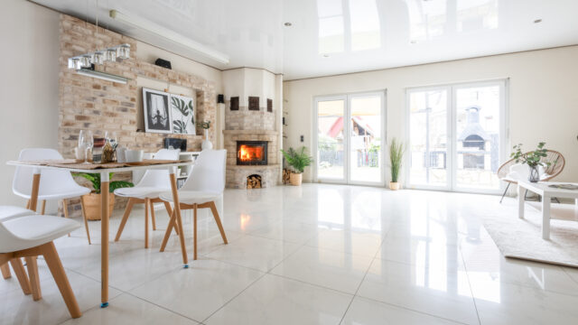 Freistehendes, neuwertiges EFH mit großer Garage, zwei Terrassen und Garten in Allmersbach