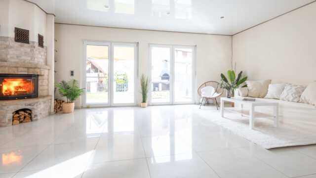 Freistehendes, neuwertiges EFH mit großer Garage, zwei Terrassen und Garten in Allmersbach