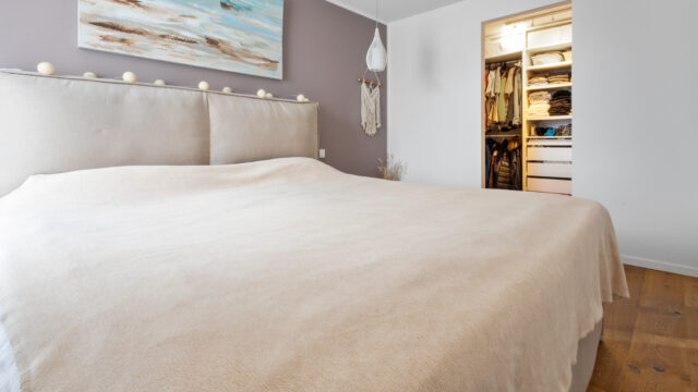 PROVISIONSFREI: Moderne 3,5-Zi-WHG mit hochwertiger Ausstattung, Balkon & TG-Stellplatz