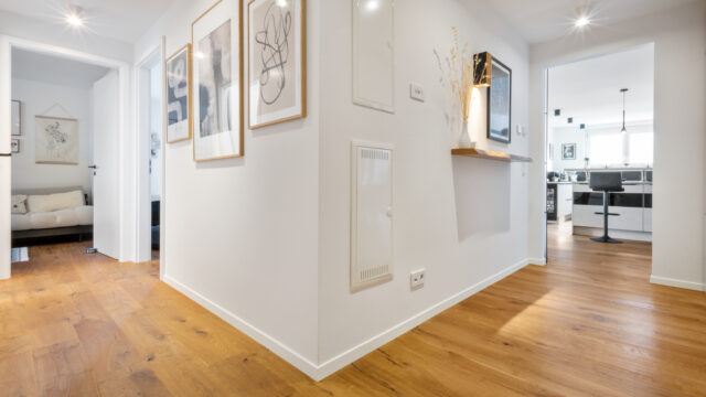 Moderne und möblierte 3,5-Zi-WHG mit hochwertiger Ausstattung, Balkon & TG-Stellplatz zu vermieten