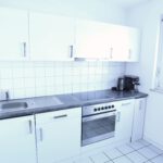 Vermietete 1,5-Zi. Wohnung mit Südbalkon und Garagenstellplatz in zentraler Lage von Leinf.-Echterd.