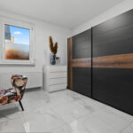 Renovierte 4,5 Zimmer Wohnung mit separatem Hauseingang und Stellplatz in Gärtringen