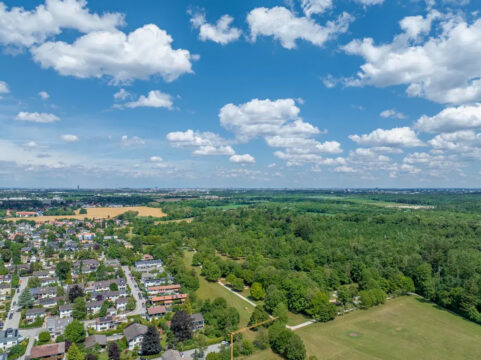 Großzügiges RMH mit Garten und Einzelgarage in Familienfreundlicher Lage von Krailling